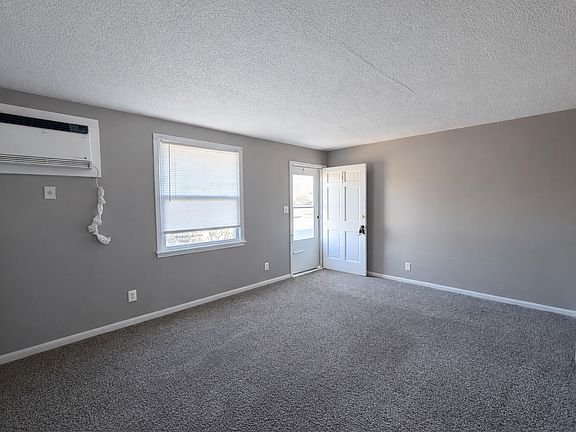 4th image of 108 Tandy Dr APT A