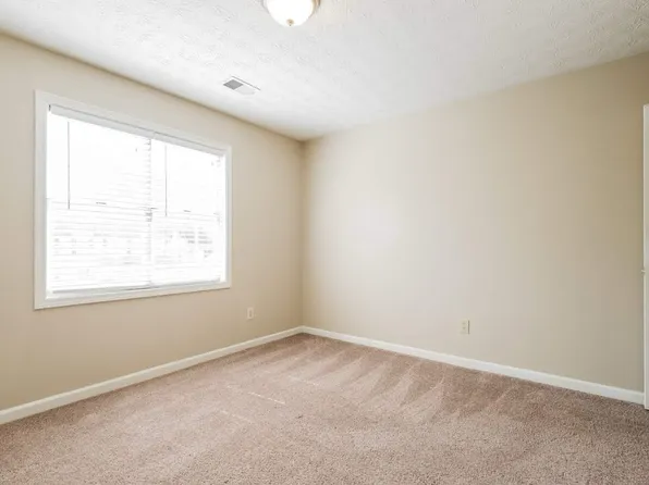 2717 Ashbury Point Ln, Marietta, GA 30066