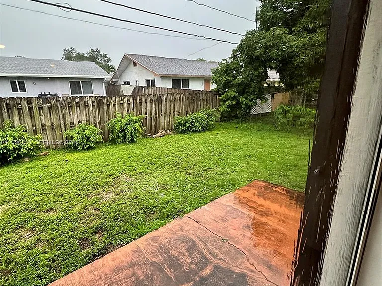 2988 NW 7th Ct — Photo 15