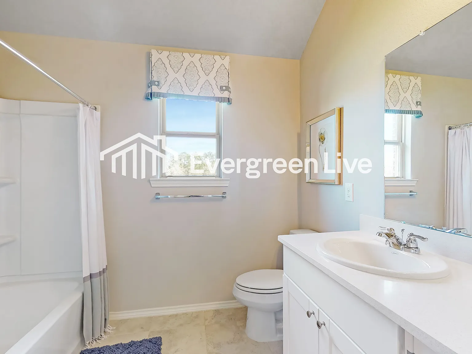 4 bed, 2.0 bath, 1840 sqft, $1,700 — Photo 4