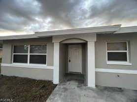 730 Holmes Ave, Lehigh Acres, FL