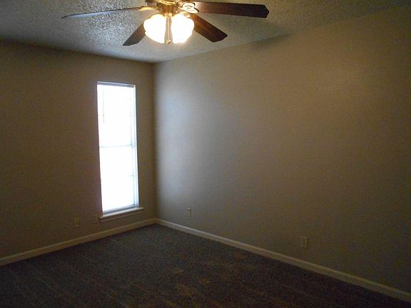 4th image of 5020 Kenosha Ave #B