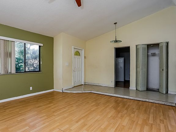 4th image of 7526 SW 6th St