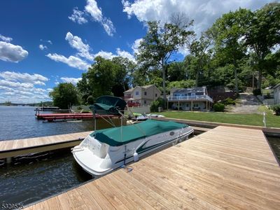 49 N Lakeside Ave, Lake Hopatcong, NJ, 07849