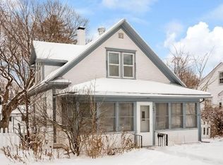 221 10th Ave N, Hopkins, MN 55343