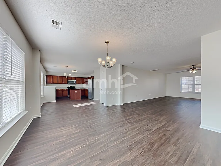 1099 Moss Grove Dr — Photo 6