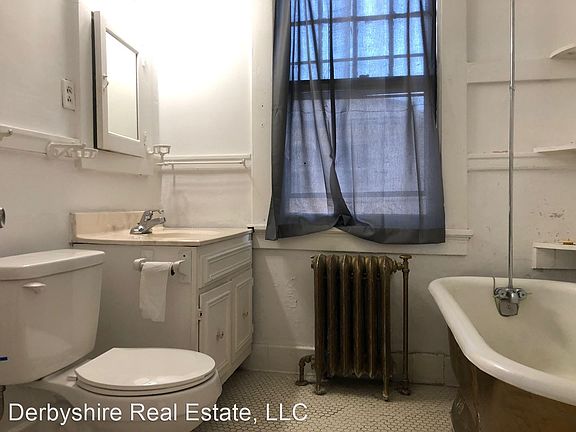 4th image of 2209 Rivermont Ave APT 2L