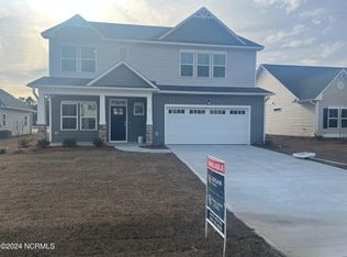 75 W Weatherbee Way, Hampstead, NC 28443