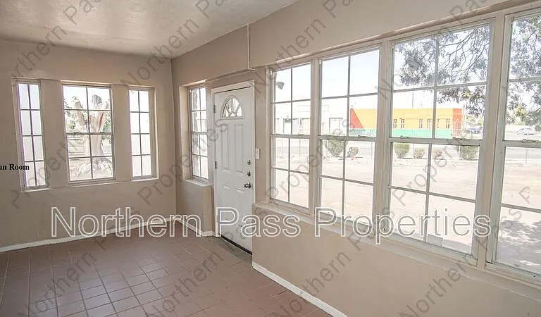 7320 Dale Rd #MAIN HOUSE — Photo 4
