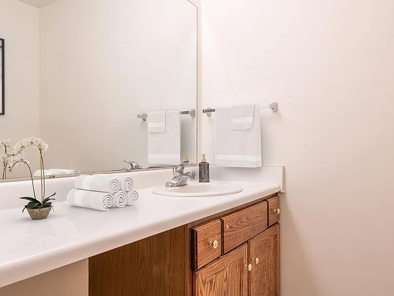 Cedar Hills Apartments and Towhomes — Photo 43