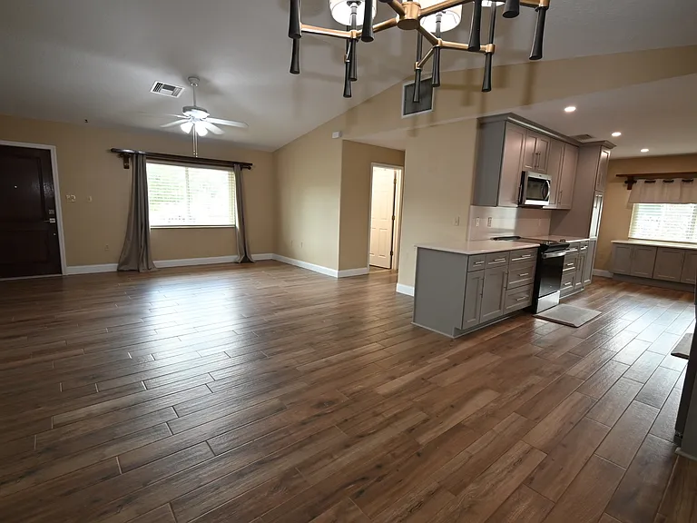 985 Quail Run — Photo 4