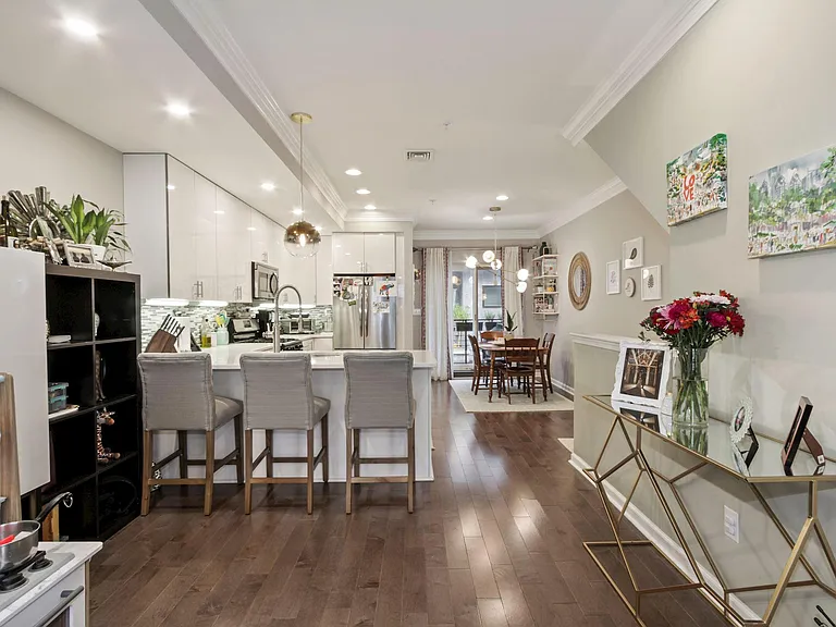 1337 N Howard St — Photo 38