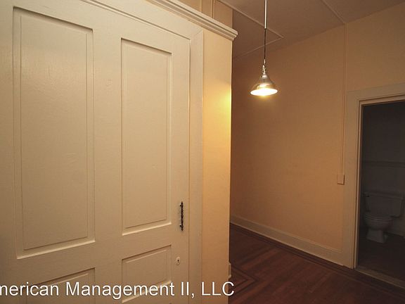 4th image of 1019 Saint Paul St #3R
