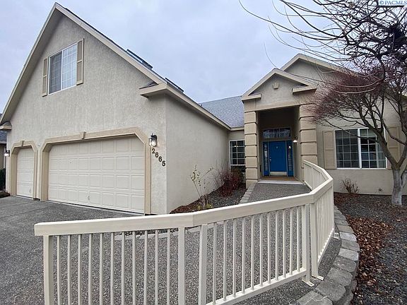 4th image of 2665 Maidstone St