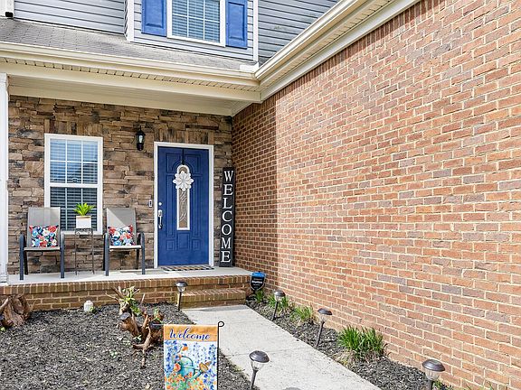 2nd image of 7127 Blossom Cir
