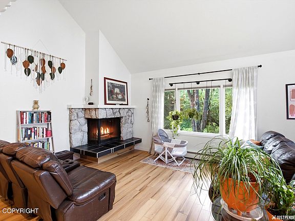 4th image of 6224 Geronimo Cir