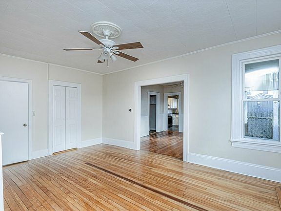 4th image of 7 Lapham St #7