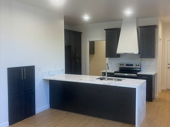2nd image of 2071 18th Ave