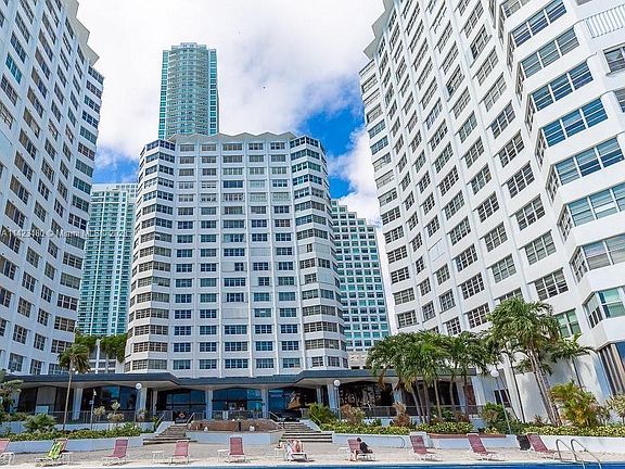 2nd image of 999 Brickell Bay Dr APT 1508