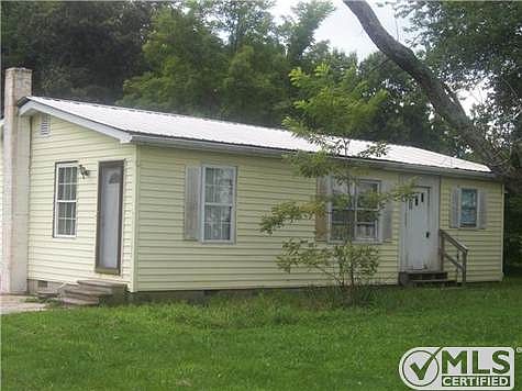 1st image of 9014 Hollow Springs Rd