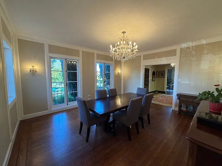5 Santa Ana Ave — Photo 9