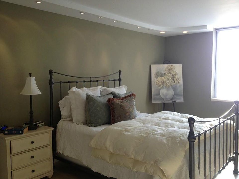 2nd image of 100 Wells St APT 806
