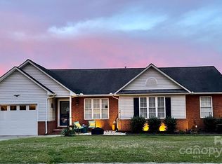 1700 Pickwick Ave, Kannapolis, NC 28083