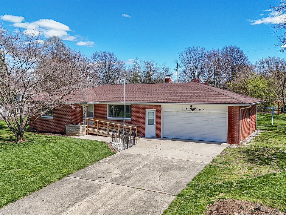 1st image of 1604 Sherwood Dr