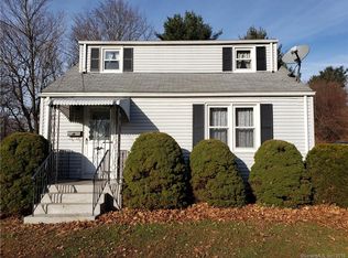 40 E Robbins Ave, Newington, CT 06111