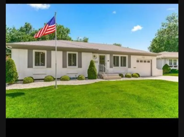 8601 W 80th Ter, Overland Park, KS 66204
