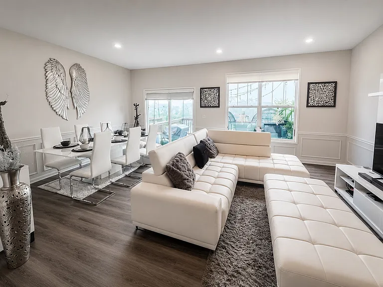 1252 Hawk Hollow Dr — Photo 13