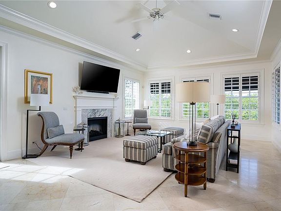 5th image of 547 White Pelican Cir