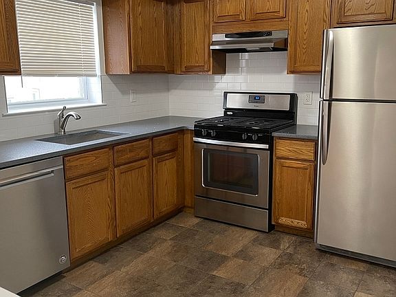 2nd image of 25-49 32nd St #3B