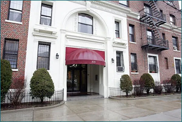 Sold by Brown Harris Stevens | media 29