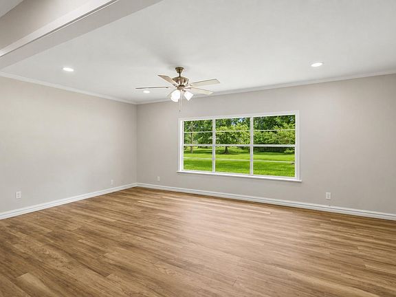 5th image of 150 West St
