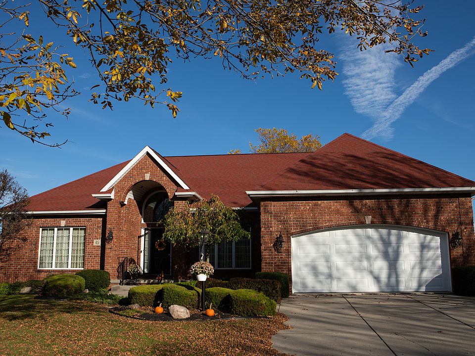 1st image of 45 Hobnail Dr