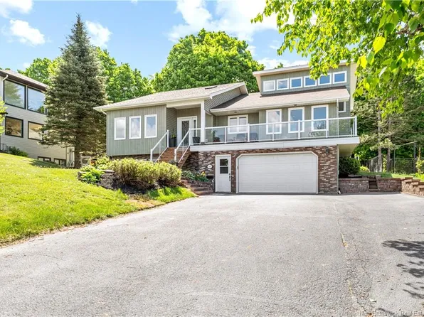 305 Lavoie St, Dieppe, NB E1A 6R8