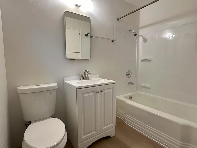 5926 Fauntleroy Way SW — Photo 8