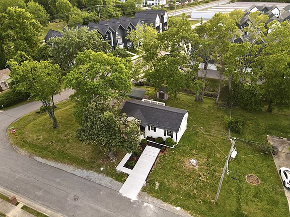 2nd image of 126 Donelsonwood Dr