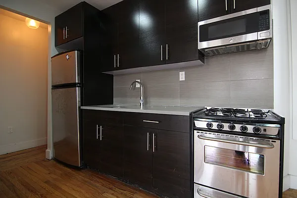 Rented by Nooklyn NYC LLC | media 27