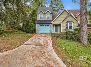 1000 Dolive Springs Dr, Daphne, AL 36526