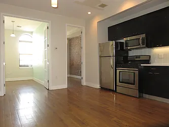 Rented by Rennit Inc.