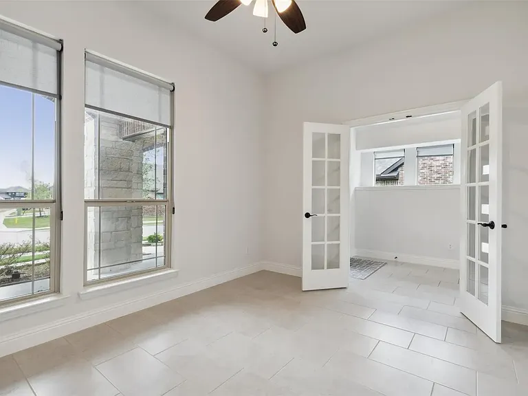 1209 Alexander Dr — Photo 14