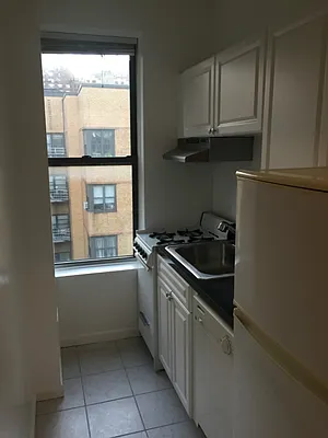 Rented by Charles Coutinho LLC | media 30