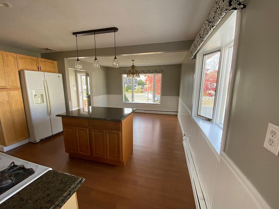 1st image of 11 Katie Ct