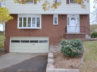 120 Foxcroft Rd, Pittsburgh, PA 15220