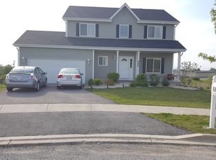 562 Lavender Ct, Aurora, IL 60505