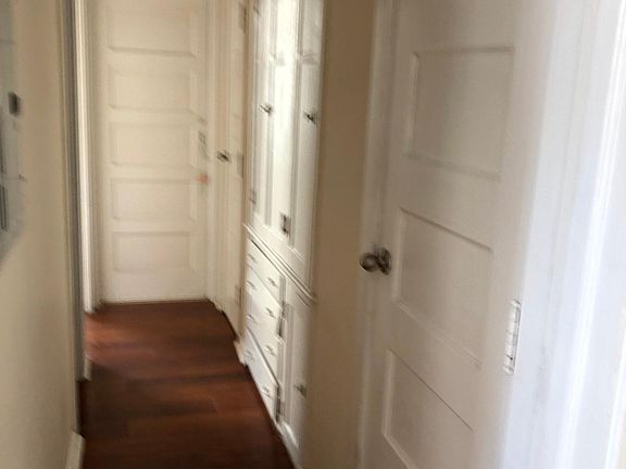 4th image of 406 N Delaware St #303