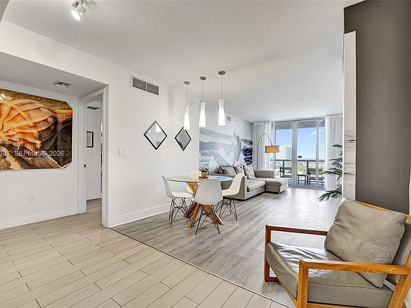 2nd image of 2602 E Hallandale Beach Blvd #R906