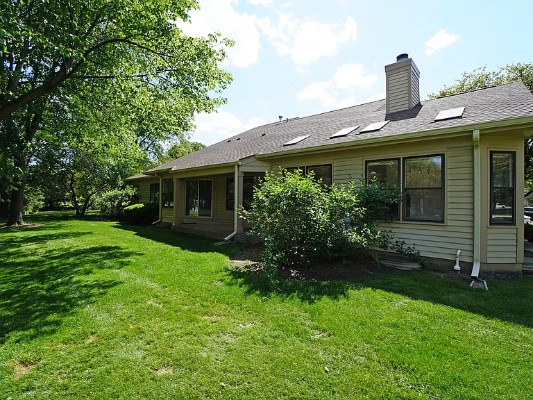 229 Willow Pkwy — Photo 28